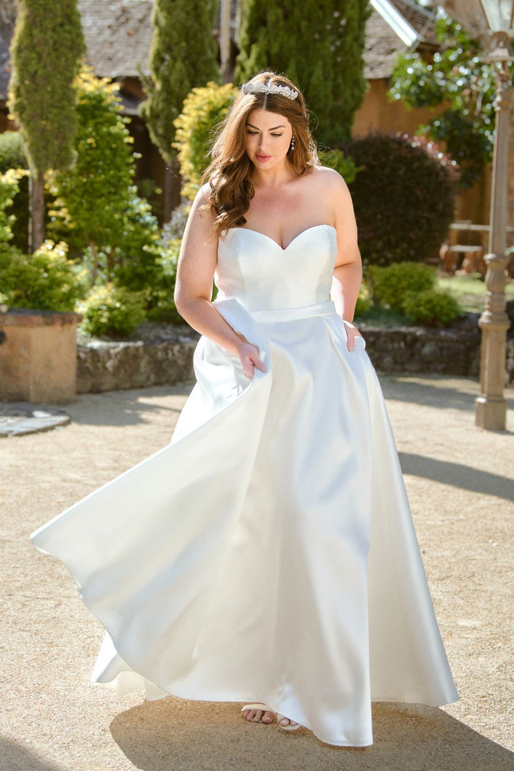 Medina Dress in White By Tania Olsen PO895 - ElissaJay Boutique