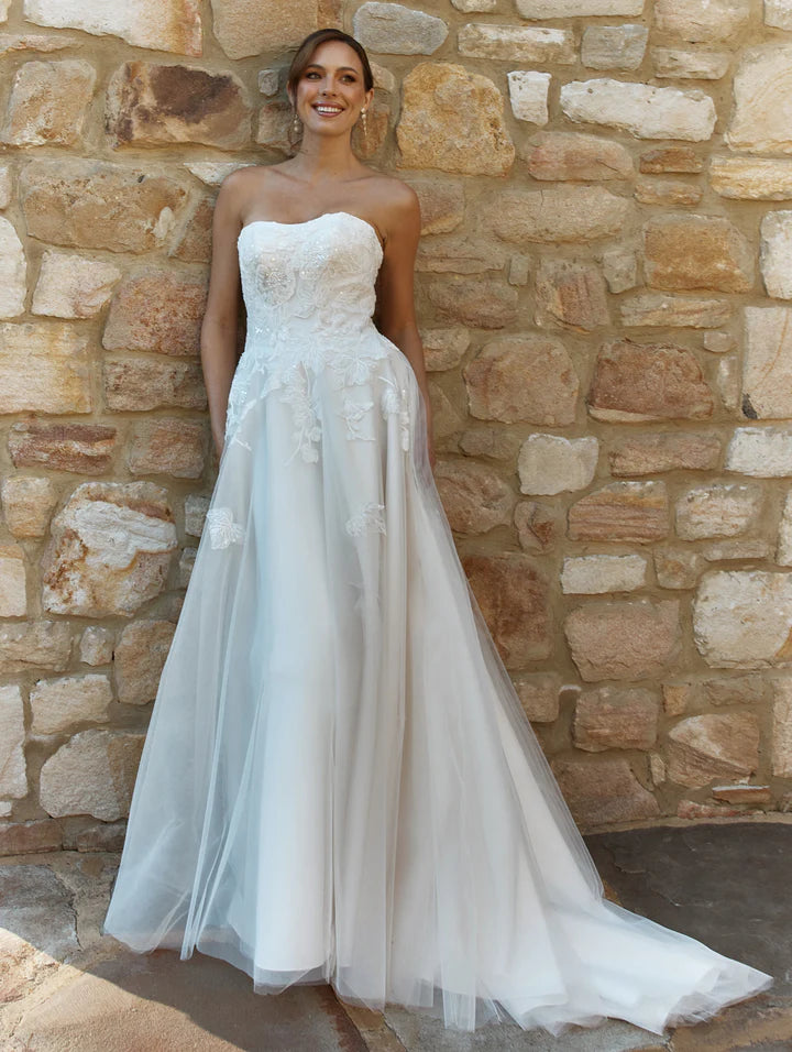 Amanda Wedding Dress by Tania Olsen TC2653