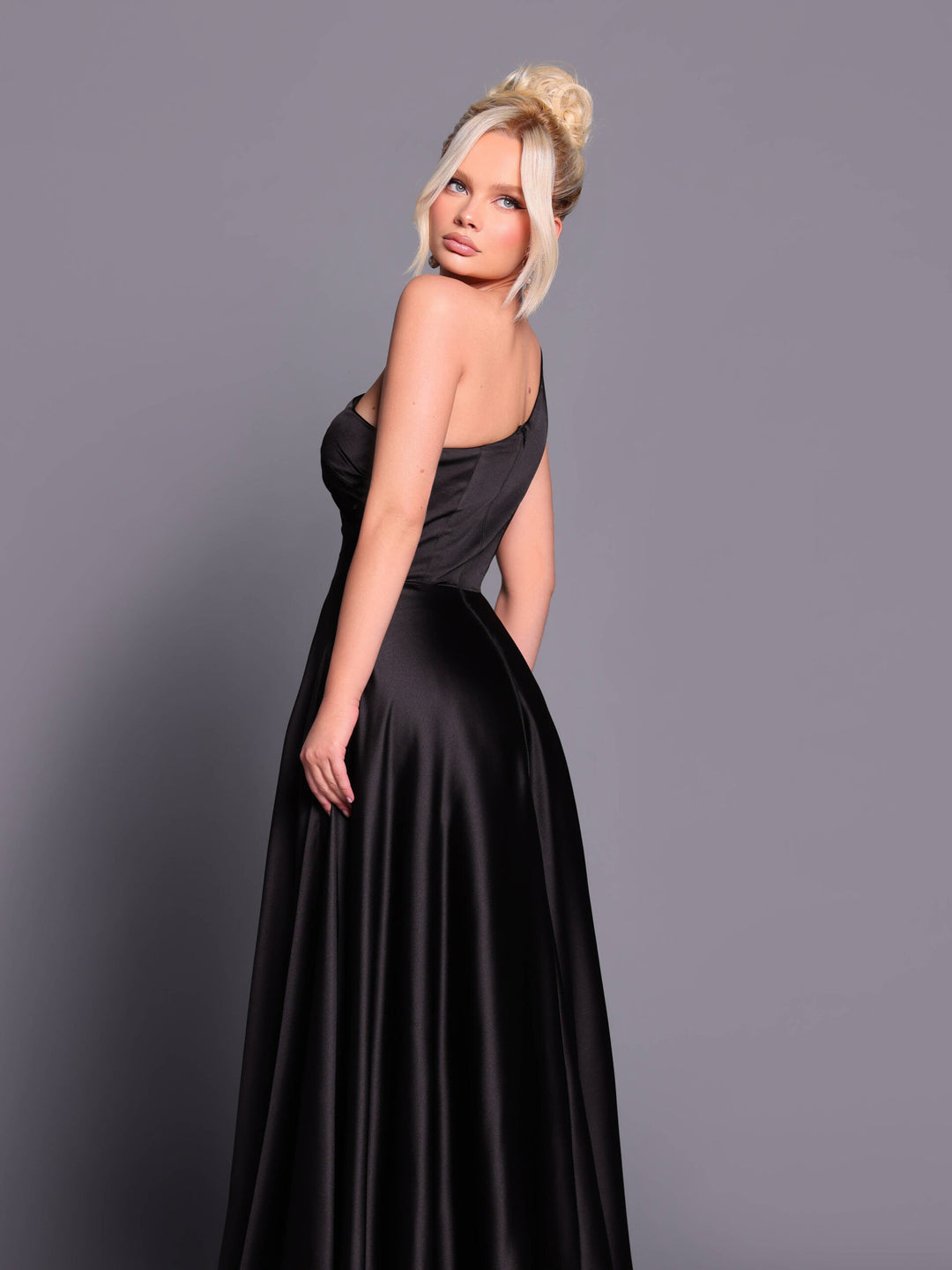 Angela Dress by Nicoletta NBM2023