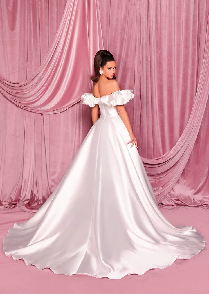 Rachel Dress in Ivory by Nicoletta NC3059
